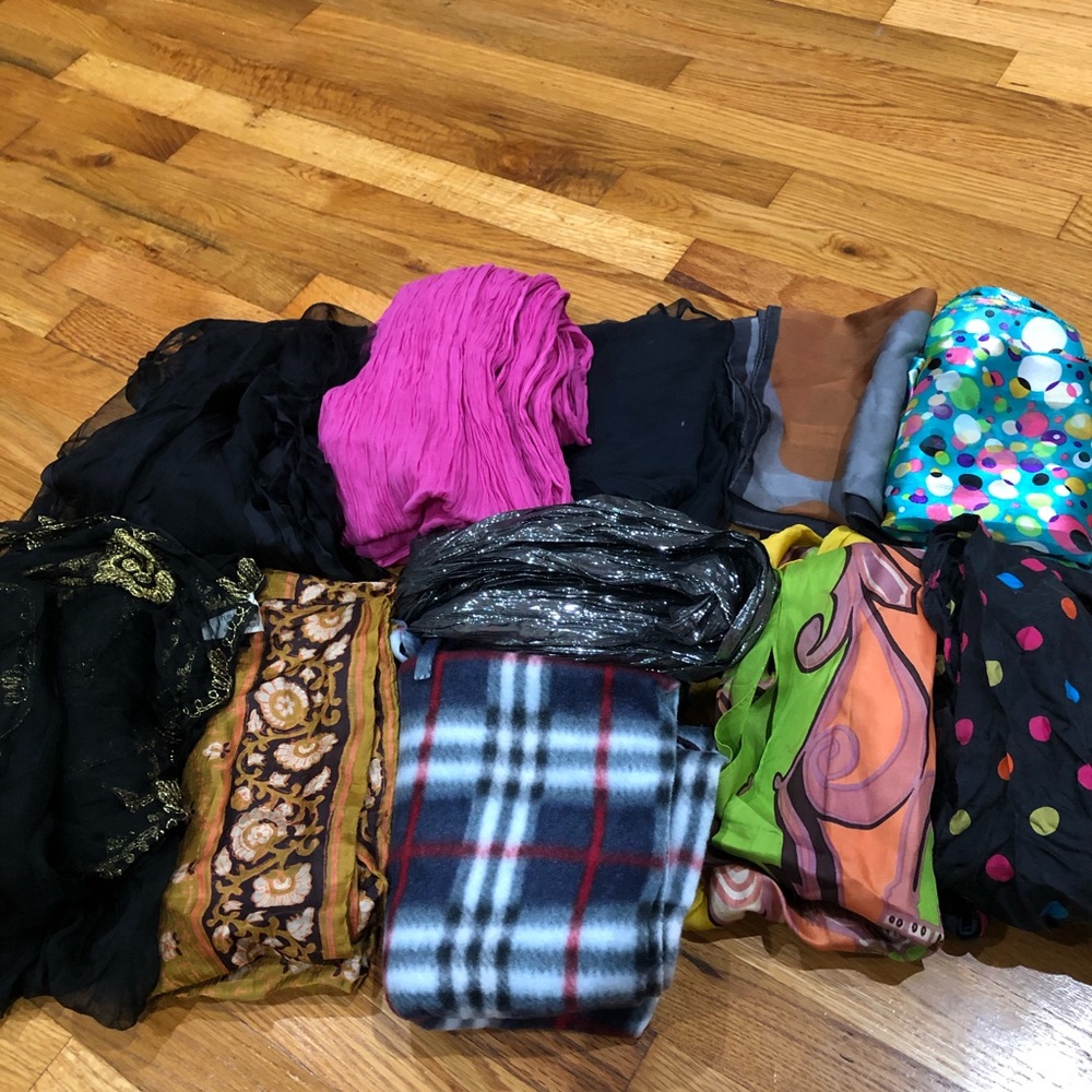 Vintage Scarfs Bundle - image 1